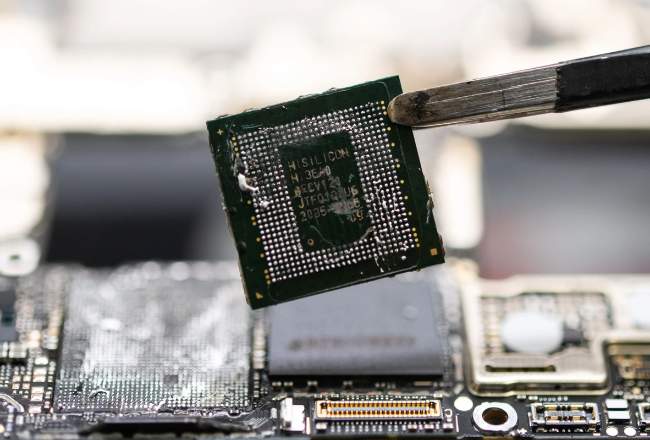 Kirin 9000s được cải tiến với công nghệ chip 14 nm mới - Kirin 9000s duoc cai tien voi cong nghe chip 14 nm moi 1